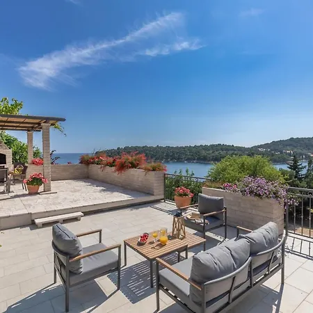 And Milos Apartmán *