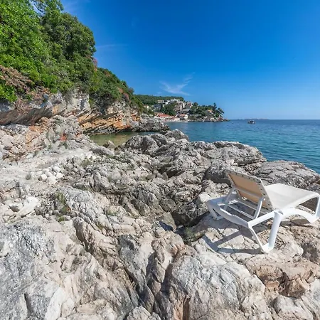 And Milos * Zaton (Dubrovnik-Neretva)