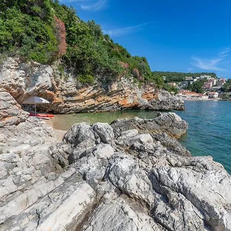 And Milos * Zaton (Dubrovnik-Neretva)