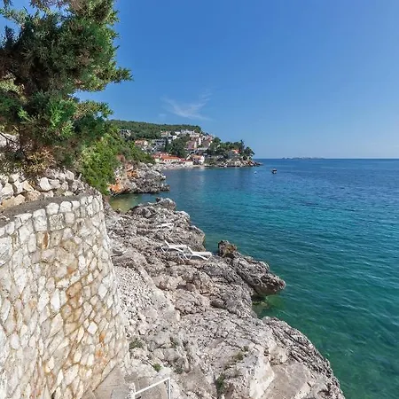 公寓 And Milos 扎通