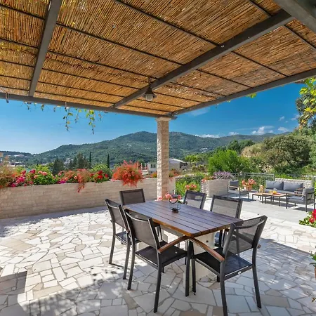 Апартаменты And Milos