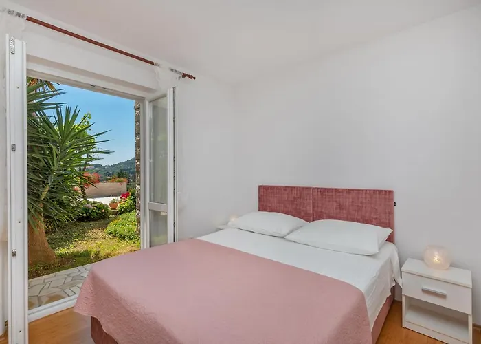 And Milos Apartament *