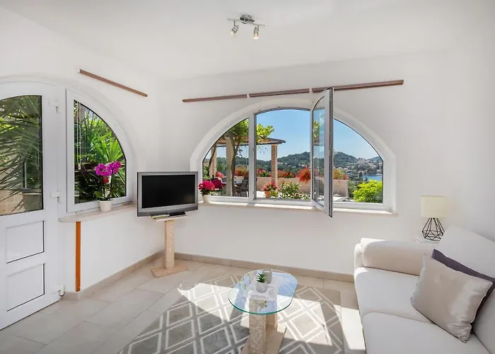 And Milos Apartman Zaton