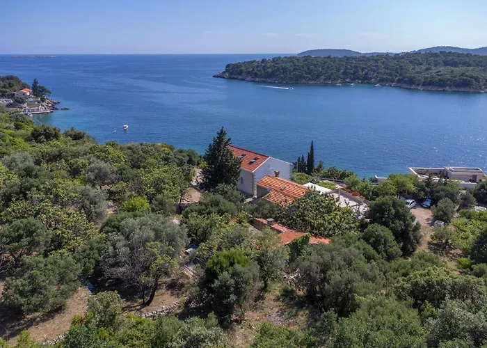 And Milos Apartman Zaton